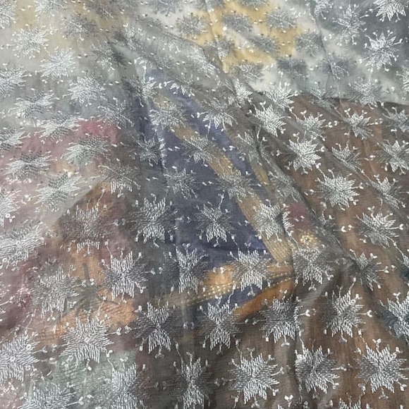 A tone to tone beautiful grey chiffon dupatta. Super light and super classy! - Picture 2 of 2